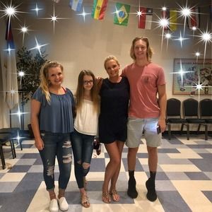 Meet your Posher, Christine